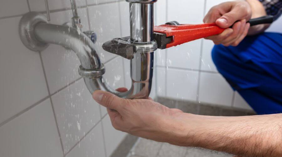Professional expert plumbing services in Dayhoit, KY